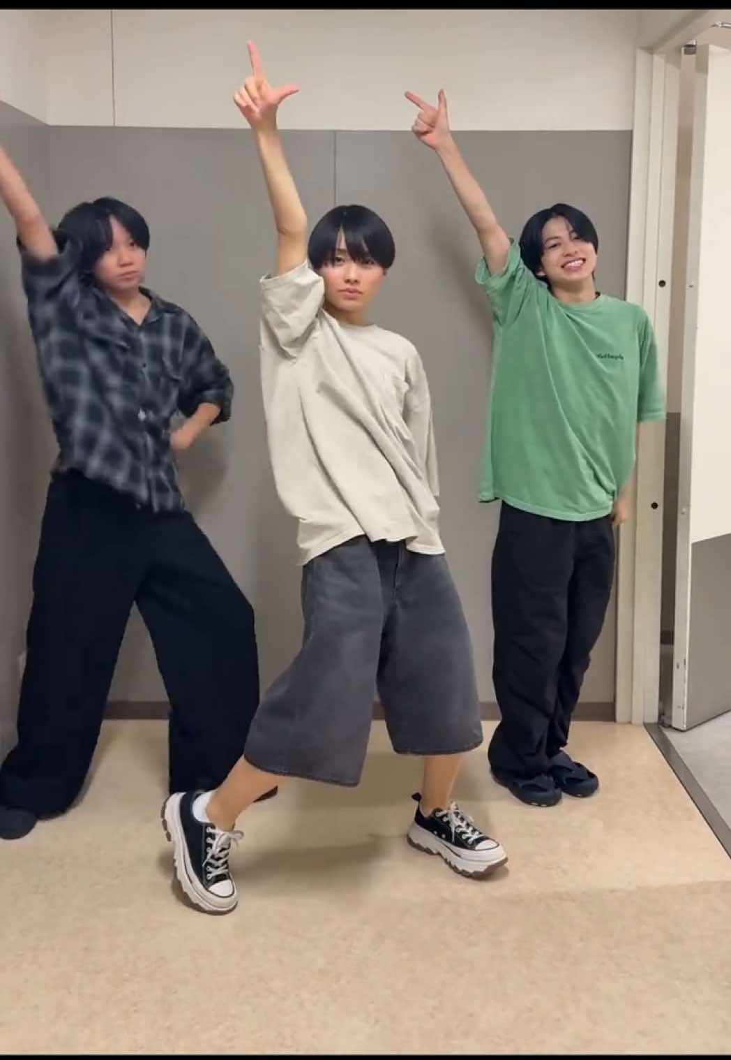 小山十輝です 16歳初ティックトック！！ これからもよろしくお願いします #岡橋亮汰 #小山十輝 #髙橋曽良 #SUKI