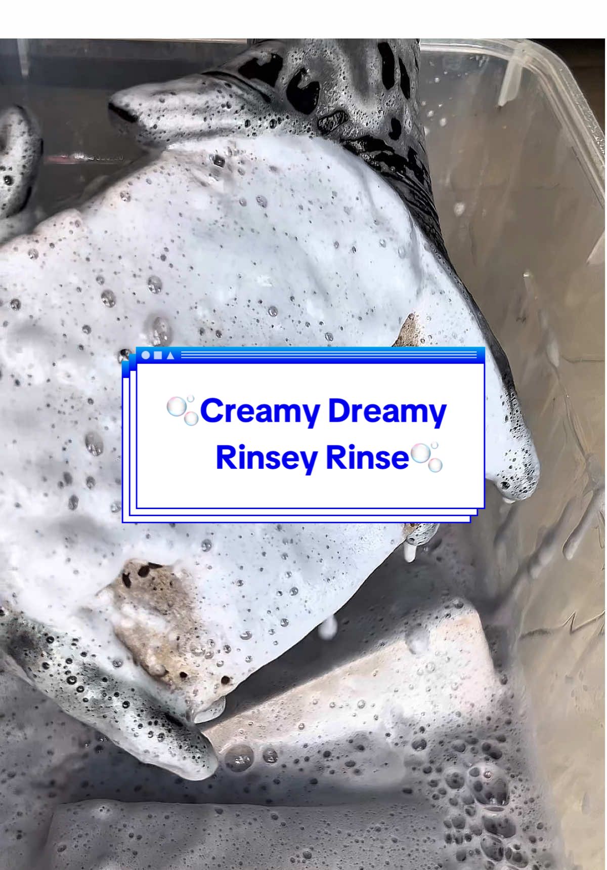 PART 6 > Creamy Dreamy Rinsey Rinse🫧🫧 Rinsing my sponges in my rinse pine bucket (Shrek