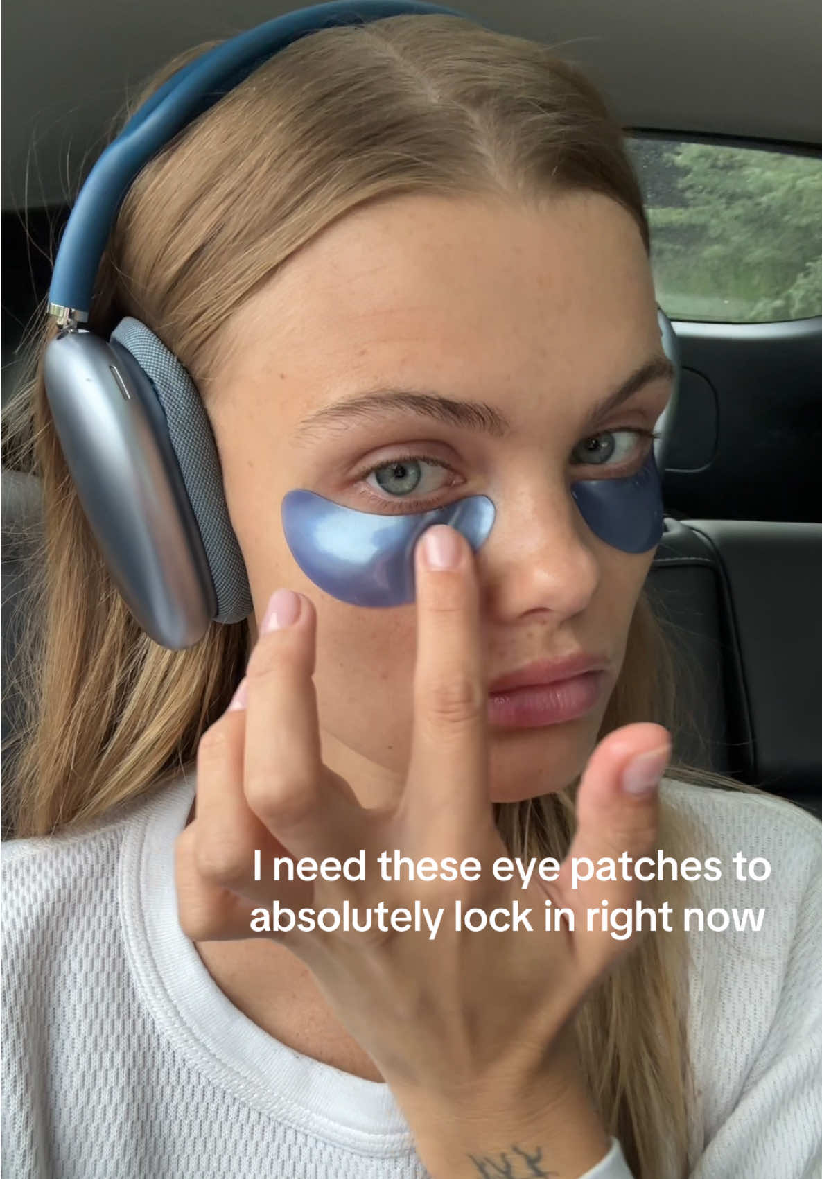 the red eye to new york is not for the weak. good thing i have these @Summer Fridays eye patches 