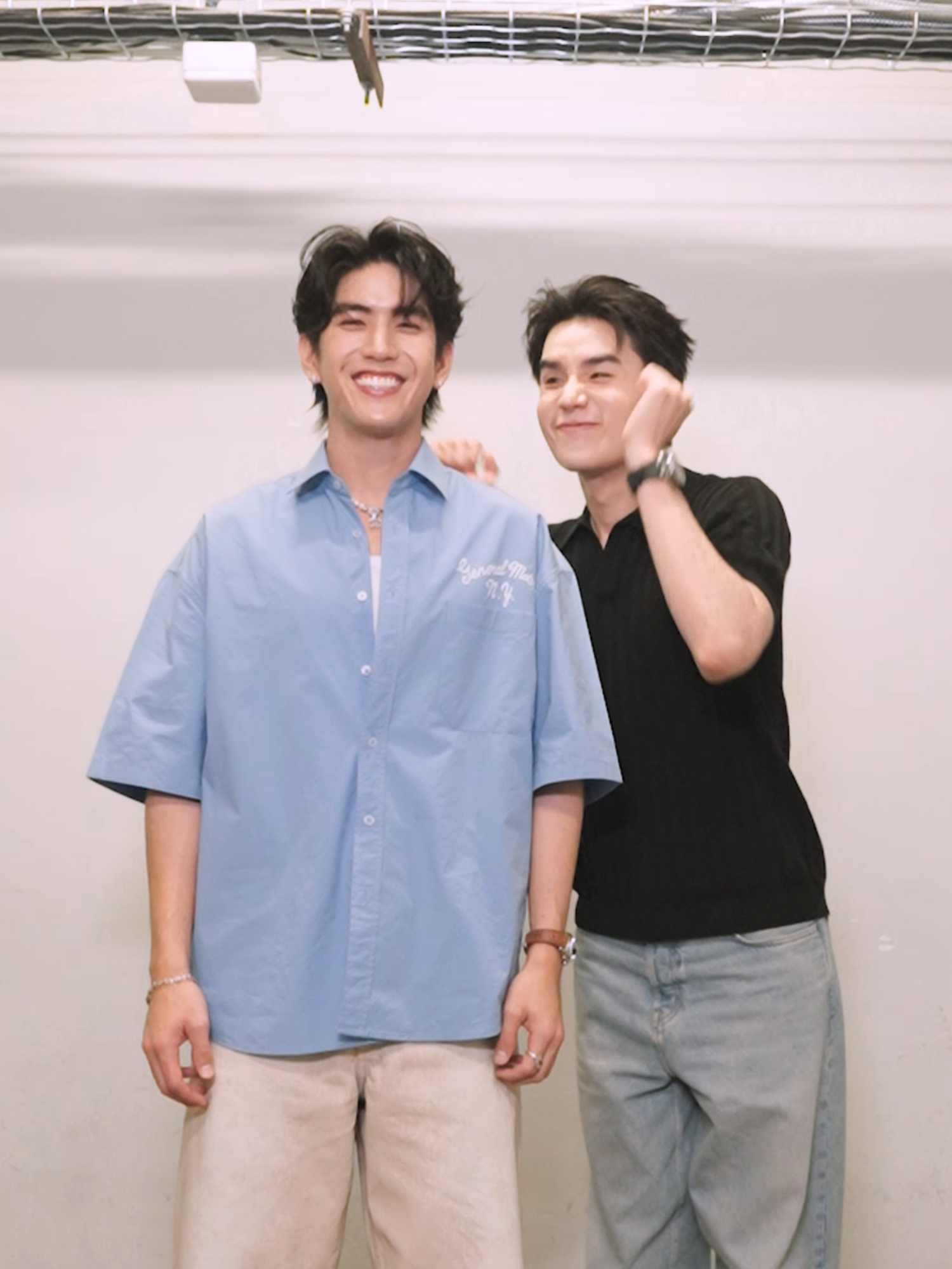 😘🫷🏻🤨 ( . •• ᴖ •́ .) เวอร์ชันหมอแพ้เสียงในหัวตัวเอง 📌ดูรายการ Flex Talk ย้อนหลังได้ทาง YouTube : FlexConnect @jimmy_jitaraphol @sea_tawinan @gmmtvofficial . #Flex1045xMyMagicProphecy #MyMagicProphecy #GMMTV #jimmysea #jimmyyjp #sea_tawinan #FlexTalk #FlexConnect #Flex1045