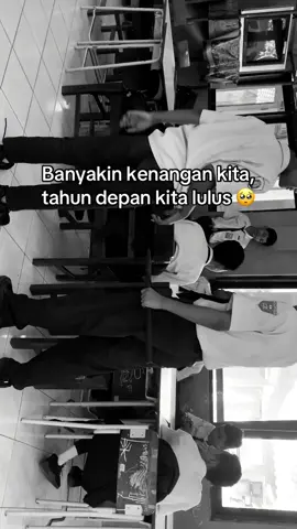 tahun depan udah beda jalan 😄 #esbatu #smpn1bayat #spensaba #kelasf #masukberanda #klaten24jam #clasf #fyp #kenangan #masakelas9 