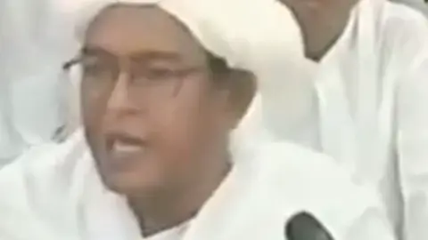 #abahgurusekumpul #gurusekumpulmartapura #abahguru #gurusekumpul #guruzaini #guruzainibinabdulghoni #kalamulama #kalamulamadanhabaib #pecintaabahgurusekumpul #pecintaulamadanhabaib #ulama #ulamakalimantan #berkatgurusekumpul #sekumpulmartapura❤️❤️ #sekumpulberkah #masyaallahtabarakkallah❤❤❤ #fypシ゚ #fyp #fyforyoupage 