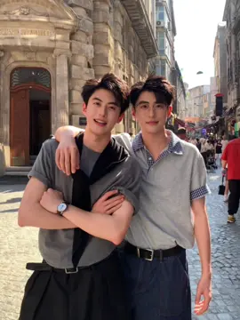 The memories in Turkey with my twin brother were truly unforgettable. We explored cities rich in history, from the majestic Istanbul to the breathtaking Cappadocia. #fyp #handsome #china #chinese #trendingsong #travelling #turkiye 