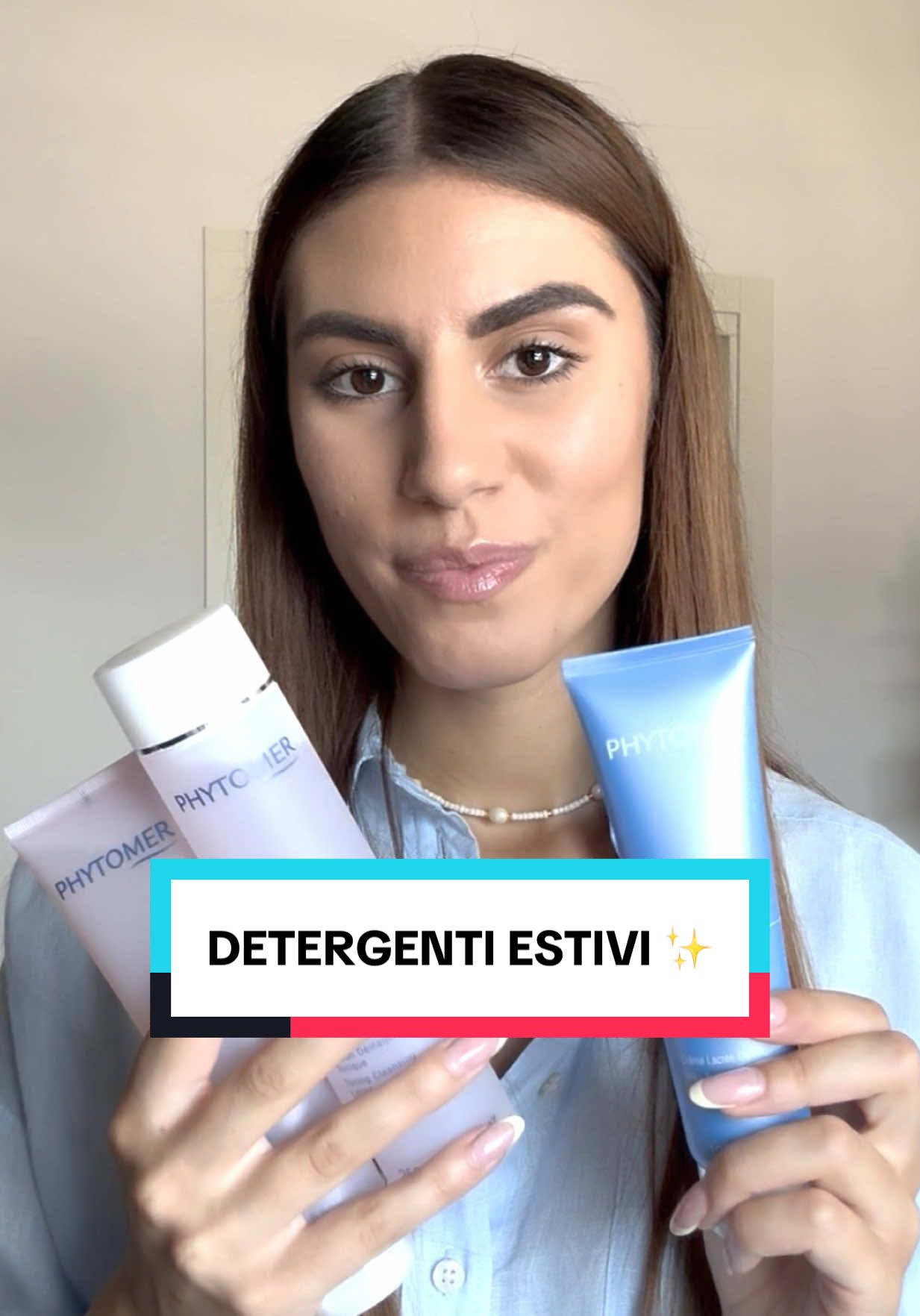 Detergenti estivi perfetti per ogni tua esigenza: 💖 Rosée Visage Lozione Tonica Struccante 💙Latte struccante Accept Cica 🌸Rosée Visage Gelée Quali di questi hai già provato? Scrivicelo nei commenti e seguici per le prossime tips. Link in bio  #phytomer #phytomeritalia #cosmesimarina #detersione #detersioneestiva #estate #skincare #perte