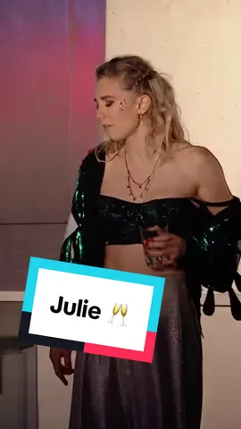 We can't get enough of Vanessa Kirby 😍 #VanessaKirby #Julie #NationalTheatre #NationalTheatreAtHome #TheFantasticFour #Marvel 