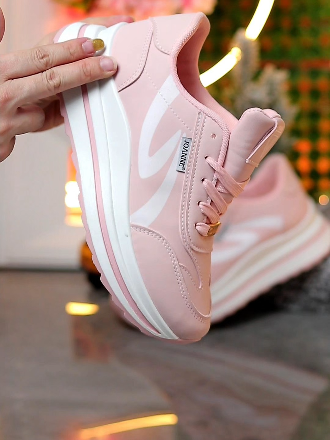 sepatu sneakers wanita ini nyaman dipakai kerja #sepatusneakers #sneakerswanita #sepatuwanita #sepatuimport