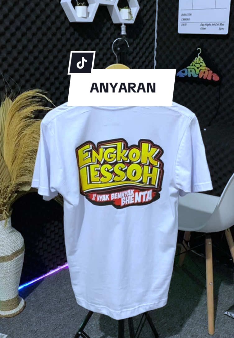 Terbaru Warna putih Kaos kata kata madura Engkok Lessoh #katakatamadura #kaoskatakata #kaospayah #tshirt #fypageシ 