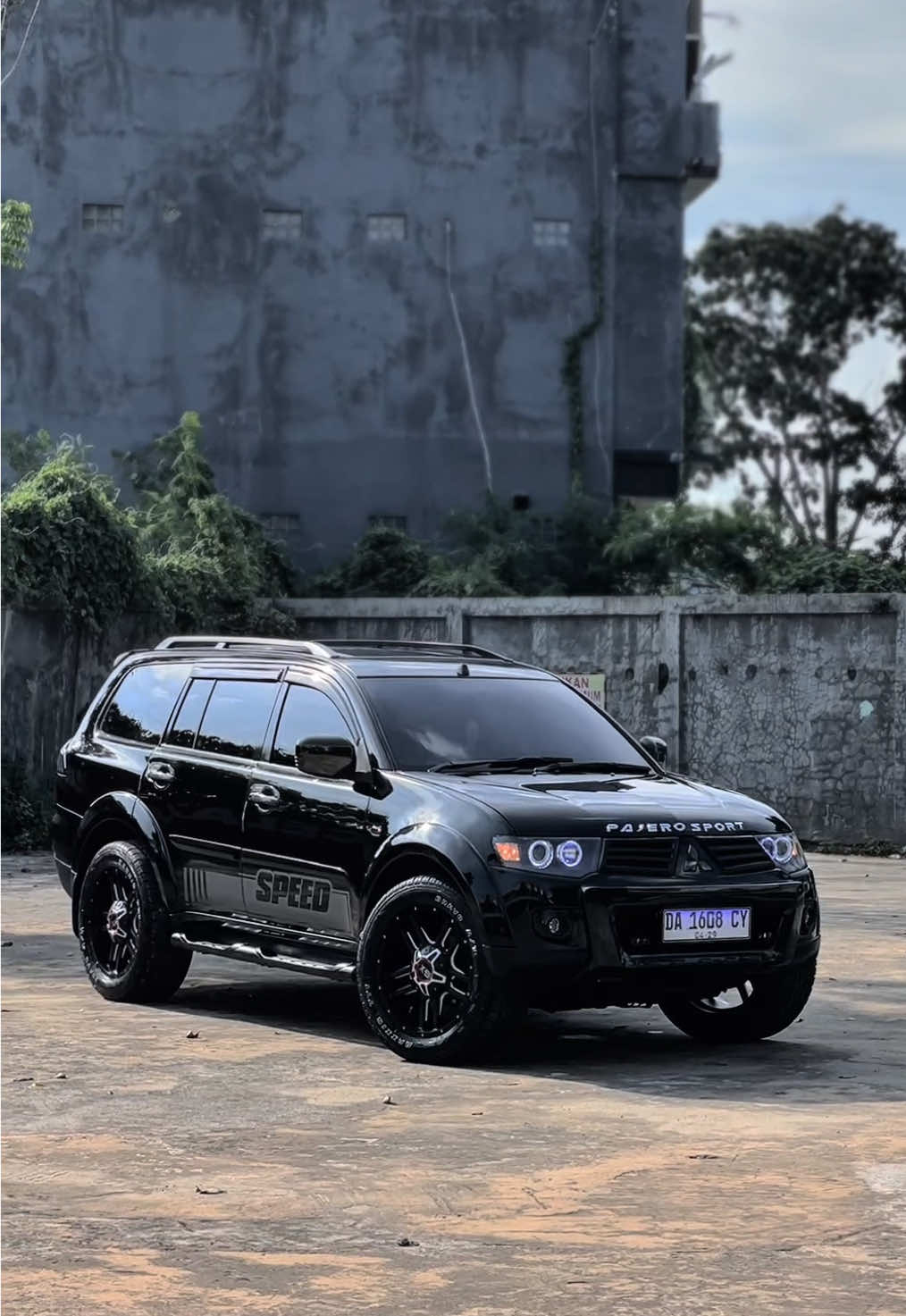 Cumi darat💨 Pajero exceed diesel AT 2009 Langsung aja kesini cek unit nya bisa nego bisa kredit bisa tukar tambah,BURUAN MAMPIR! Jam Operasional Showroom: Buka Setiap Hari | Senin - Minggu 08.00 - 17.00 WITA 📌JL.pangeran Hidayatullah benua anyar Banjarmasin timur ( Bisa Cek Google Maps)  ☎️WhatsApp : 0822-4565-6568 #showroom#mobil#bekas #jualbeli #jualbelimobilbekas #jualbelimobilbanjarmasin #jualbelimobilbanjarbaru #jualbelimobilmartapura #viral #fyp #fypage #fypppppppppppppppppppppppppppppppppppppppppppppppppppppppppppppppppppp #showroombanjarmasin #showroombanjarbaru #showroommartapura #mobilberkualitas #mobilmurah  #mobilbekasbanjarmasin #mobilbekasbanjarbaru #pajerosport #cumidarat #dieselpower 