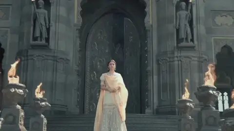#indianmovie #hindimovie #fy #foryou #fyp #viralvideo #kalank #maitera #goviral #arijitsingh #arijitsinghsong #varundhawan #aliabhatt #edit 