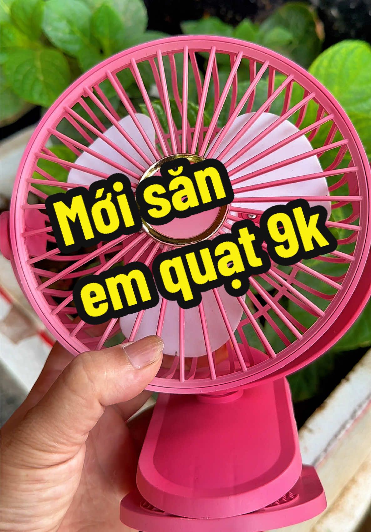 Quạt tích điện xoay 360độ #quattichdien #quattichdienmini #quat #quatxoay360 #ttlk #ttlktiktokshop 