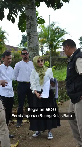 Alhamdulillah, pelaksanaan MC-0 telah berjalan lancar. Kegiatan ini menjadi tanda dimulainya pembangunan ruang kelas baru di SMKN Kasomalang dengan skema kontraktual. Terima kasih kepada semua pihak yang telah mendukung dari kepala sekolah, kepala desa, komite, konsultan, kontraktor, hingga pemerintah. Semoga pembangunan ini berjalan lancar dan bermanfaat bagi peserta didik dan masyarakat sekitar. #MC0 #SMKNKasomalang #RuangKelasBaru #PembangunanSekolah #BeritaPendidikan #SekolahVibes #FasilitasSekolah #DukungPendidikan #PendidikanIndonesia #Kontraktual #DanaPemerintah #SaranaPrasarana #SMKHebat #ProyekPendidikan #KabarSekolah