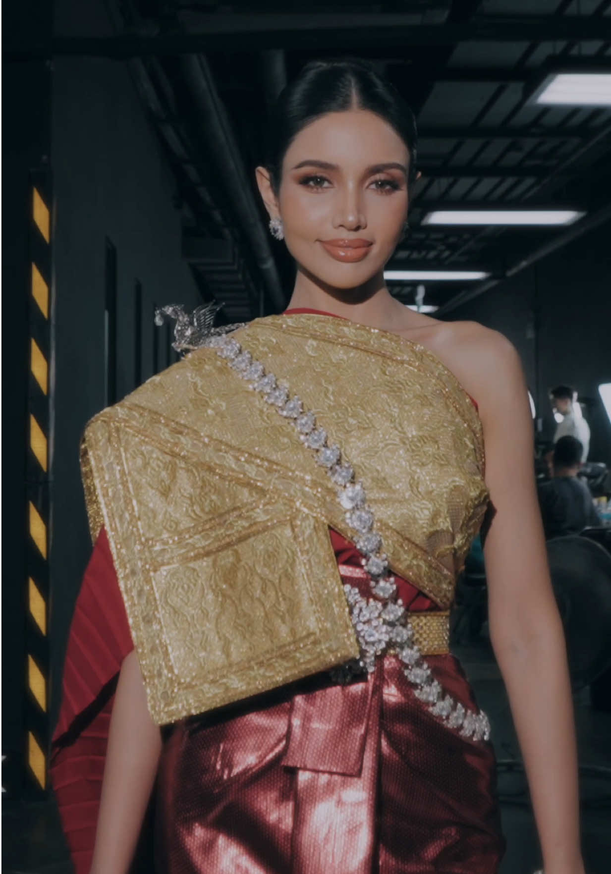 ✦ Thai silk ~ an exquisite expression of Thailand’s cultural identity ✦ #MUT2025OpentotheUniverse #TheNewEraofMUT #MGIxMUT #MissUniverseThailand #LINEMAN  #MissUniverseThailand2025