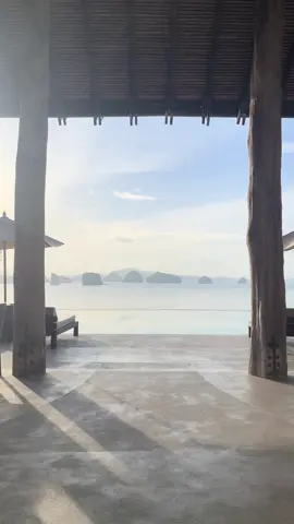 🌅 Magical sunrise at the iconic Hilltop, Six Senses Yao Noi — where the sky turns gold and the limestone karsts glow. A moment you’ll never forget ✨ Save this for your next dream getaway 🌴🌞 #ThailandViews #SixSensesYaoNoi #SunriseMagic #TravelGoals #thailand #เที่ยวไทย #ทะเลไทย #traveltiktok #luxuryhotel #traveltok #summerdestinations #trulyworthit 