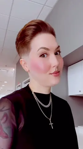 Fresh hair 💈 #fade #femalefade #fadehaircut #shorthair #pixie #pixiecut #pixiecuts #skinfade #fauxhawk #slickback #rockthatbuzz #haircut #girlswithshavedheads #shorthaircut #girlswithshorthair #girlswithshavedhair #newhair #barber #barbergirl #womenshair #womenshairstyles #womenshaircuts #pixiehaircut #pixiehair 