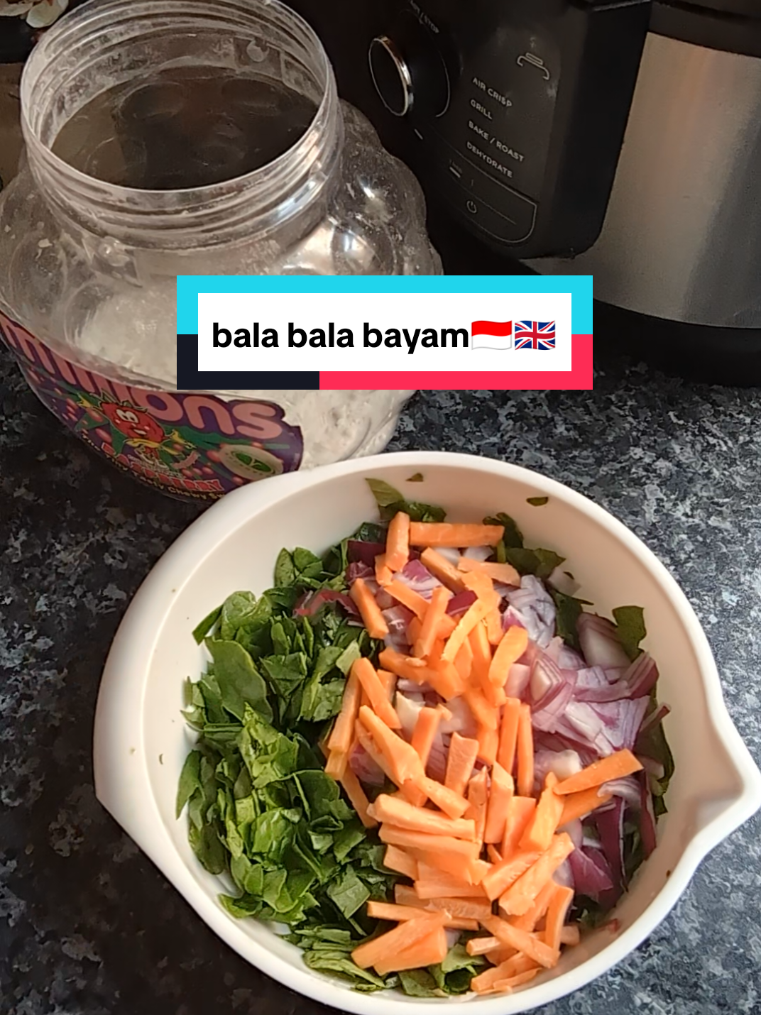 masak bala bala bayam🇮🇩🇬🇧 #balabala #bakwan #cooking 