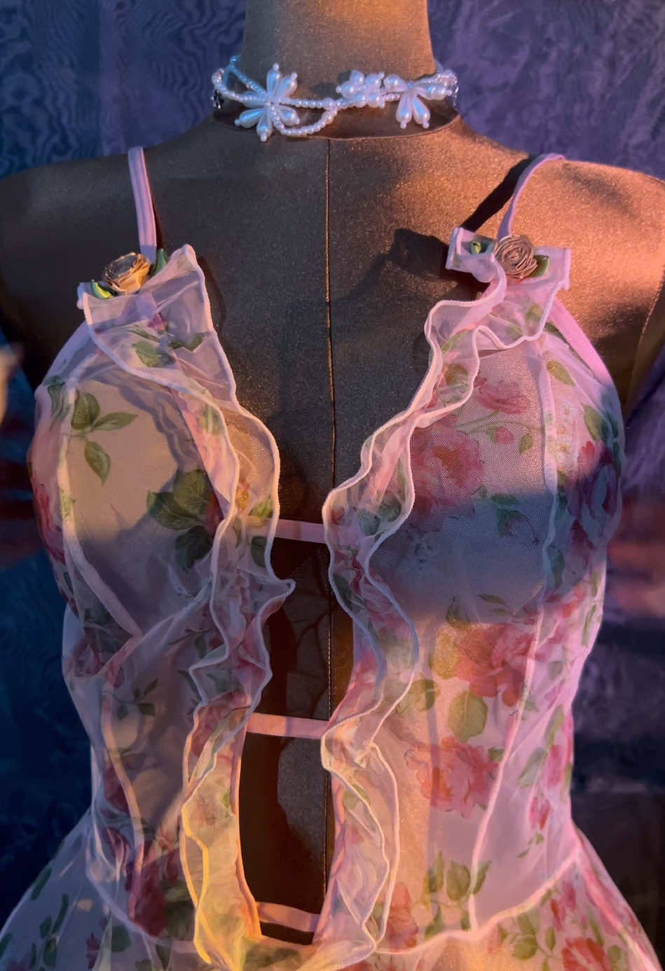 Sexy gifts 🎁 #fypシ゚viral #gift #fyp #spotlightfinds #lingeriemodel #lingerie #sexy😍🤤😍 #pajamajam #sexy #dressparty #beautiful #sexyy #giftideas #beauty #bodysuit #tiktok #flower #flowers #dresses #dresstok