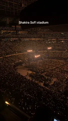Sha Sha Sha Shakira #shakira #shakiratour #hipsdontlie #sofistadium #fyp #foryoupage 