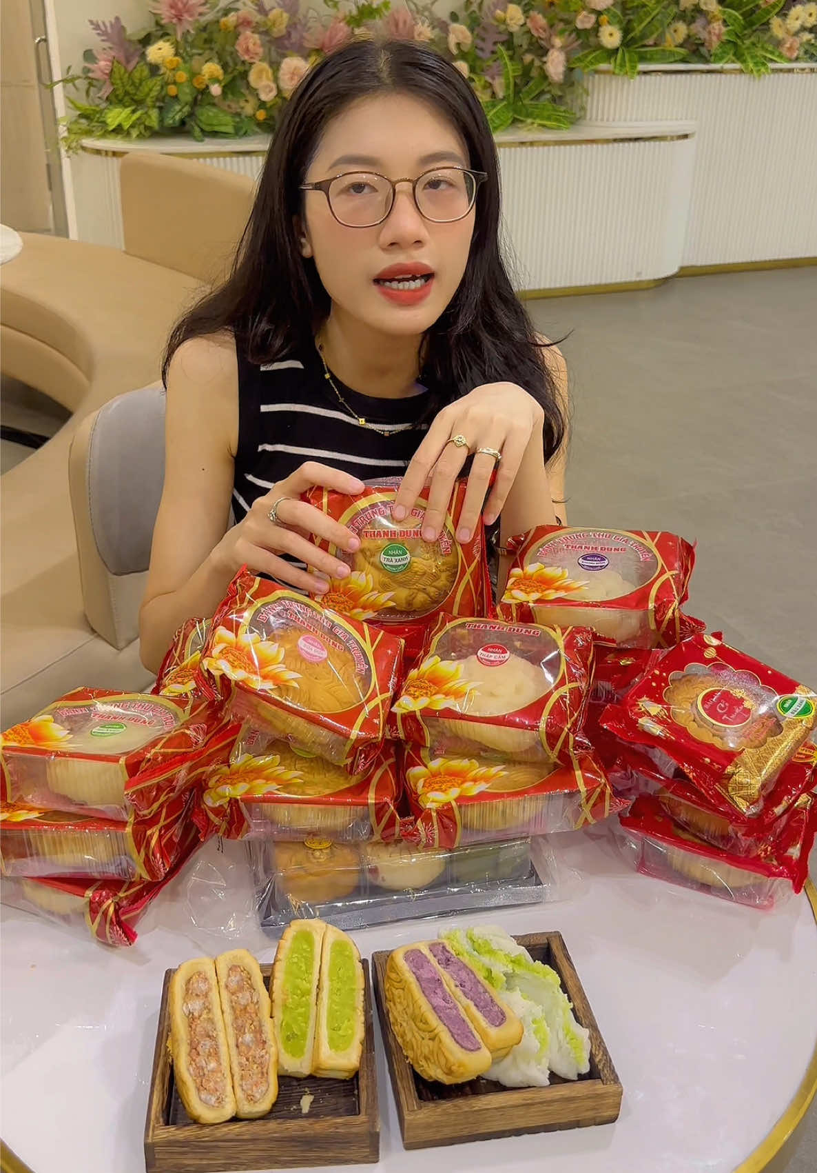 Combo 10 bánh tặng 1 bánh🥮🥮 #huyenbanhtrungthu #combo #food #banhtrungthu #banhtrungthutruyenthong #banhtrungthuthanhdung #xuhuong 