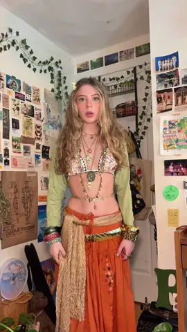 #whimsical #whimsicalaesthetic #fashion #fashiontiktok #outfit #outfitinspo #fyp #jewelry #beadedjewelry #maximalist #maximalism 