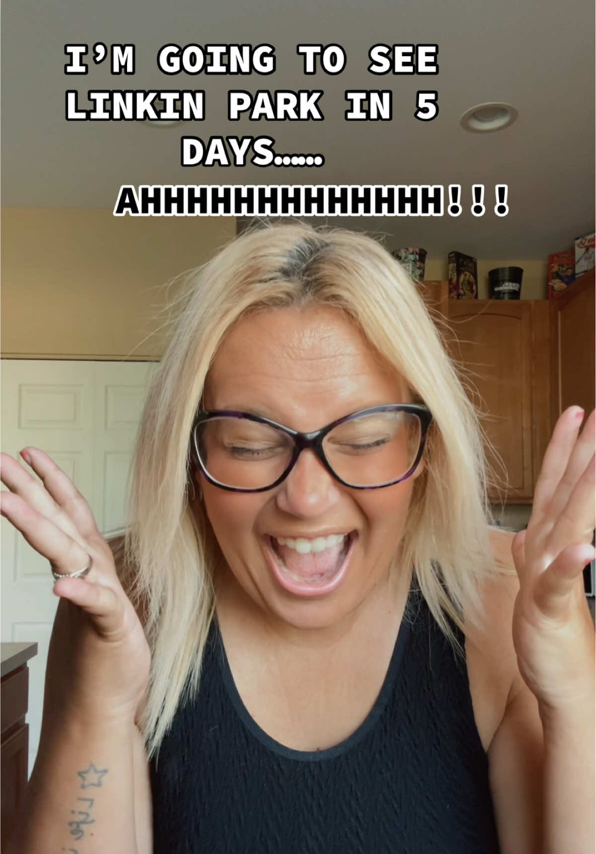 @Linkin Park in 5 DAYS!!!! AHHHHHHHHHHHH! #linkinpark @Mike Shinoda 