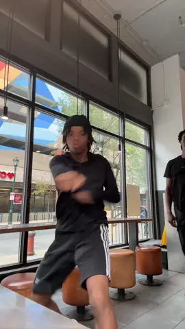 Fast paceddd‼️😂🔥🔥 #bonnetboyv0n #fyp #viral #chipotle #dance #tanging @999mini⚜️ 