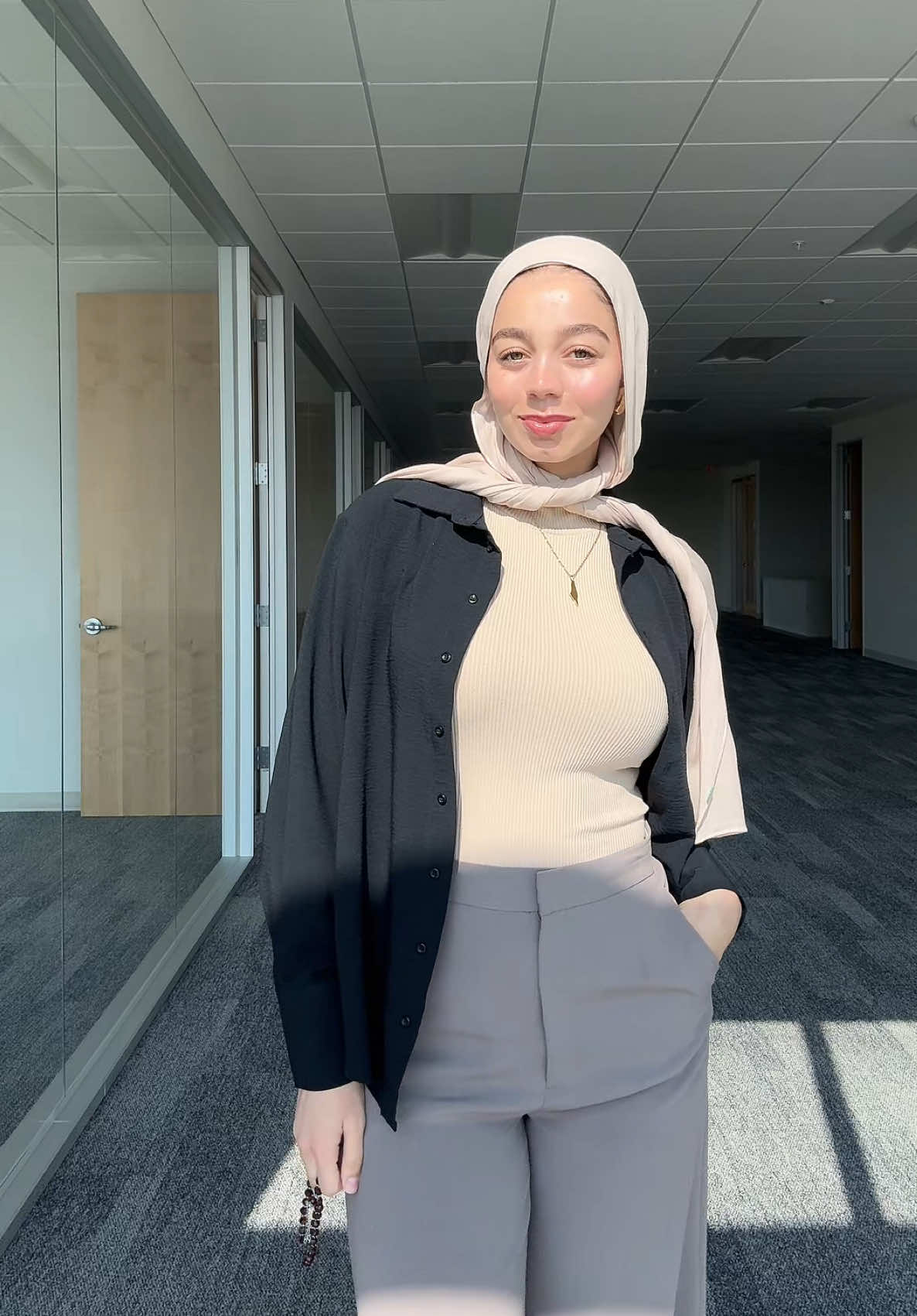 neutrals >> #corporateootd #officeoutfit #modestfashioninspo #hijabifashion #ArabTikTok #jordanian #summerfashioninspo 