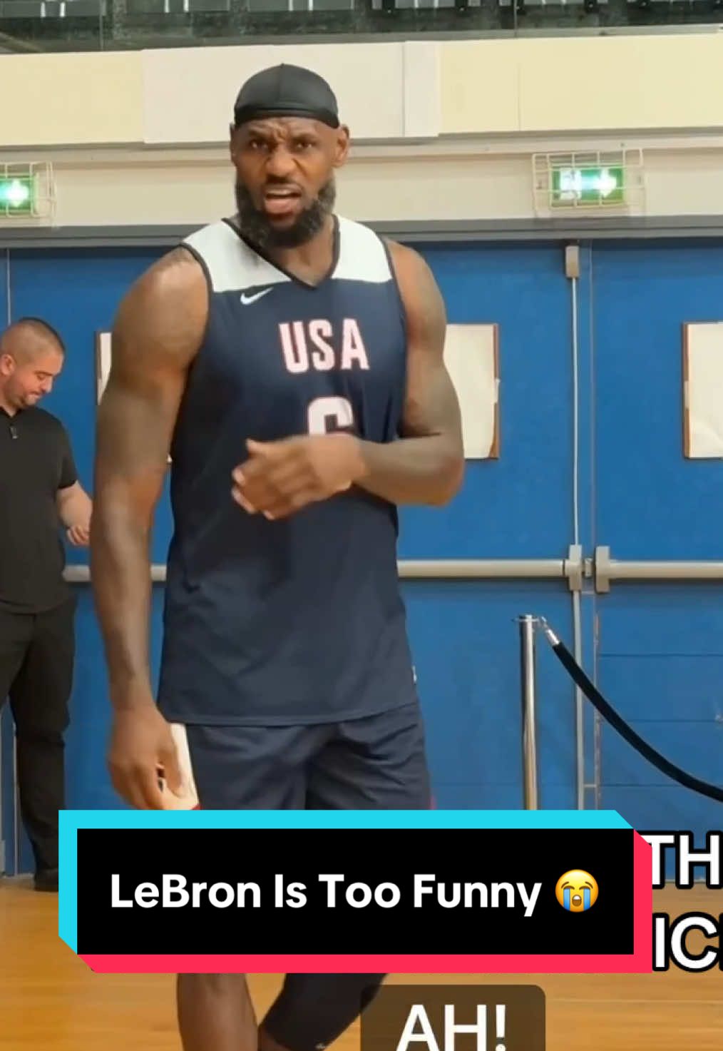 LeBron is too funny 👏 #NBA #Basketball #LeBron #lebronjames #dunk 