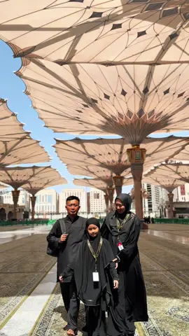 #fypシ゚viral #mesjidnabawi #madinahestetic #madinahalmunawaroh #rosulullah #muslimtiktok #islam 