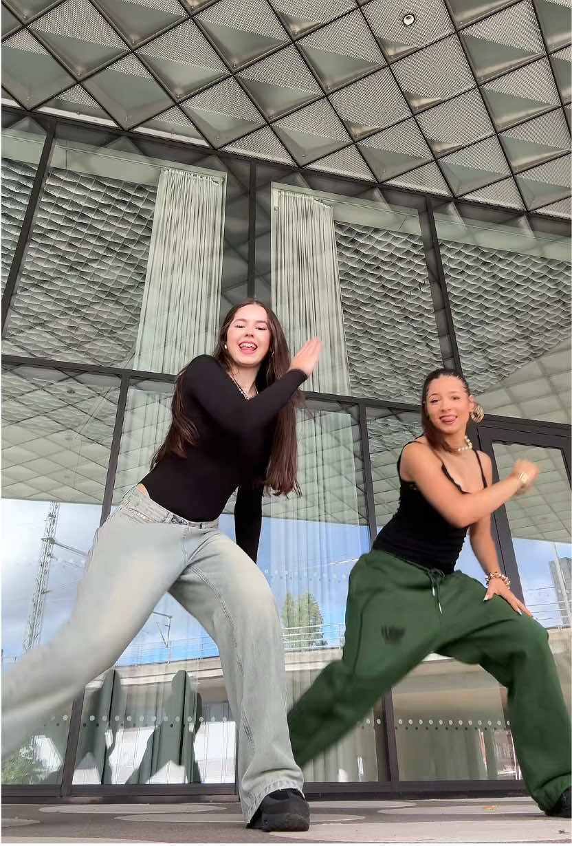 @Theo Junior 🔑 @GLOCKENBACH @DeeVoe #morefaith #foryou#dance#duo#foryoupage#viral 