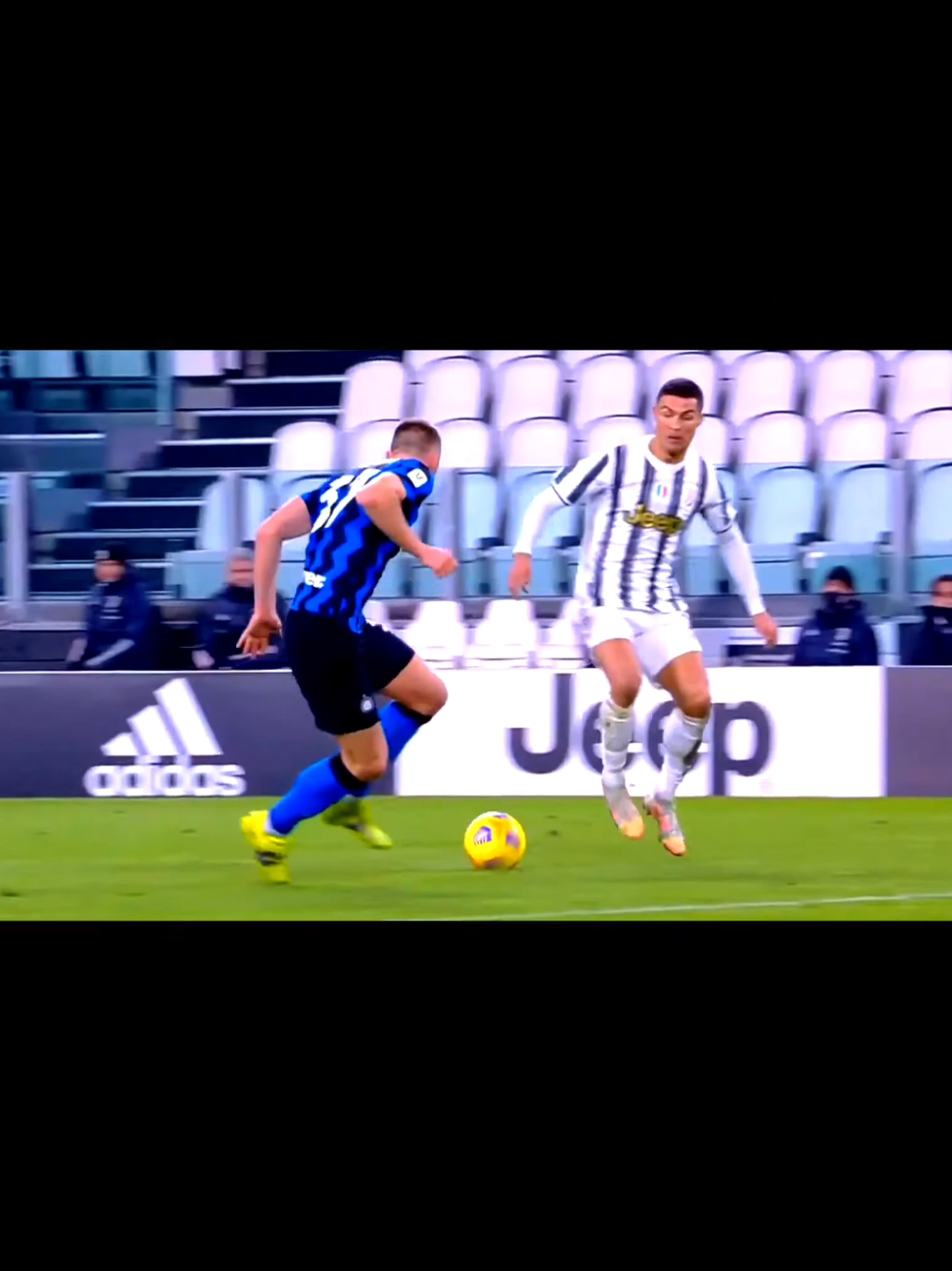 Cristiano Ronaldo 🚀🚀 #skills #futebol 