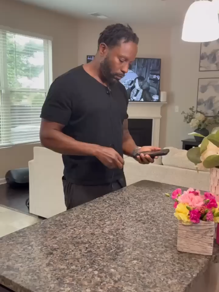 When Natasha tells Kendrick the coin makes a suspicious return!#kountrywayne #comedytiktok #jesus #comedian #videoviral #vairal