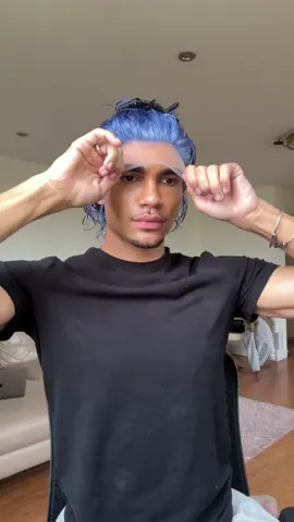 Blue hair today 🥶🦋 #wig #wigtok #bluewig #menwig #hairstyle 
