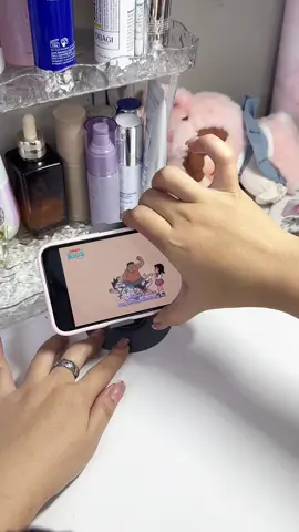 Có cái giá đỡ tiện ghê lun...chắc chắn lắm mấy 2 ơi...nghe tiếng xoay tách tách là biết nó ok cỡ nào rồi #yenha #giadodienthoai #giadodienthoaixoay360 