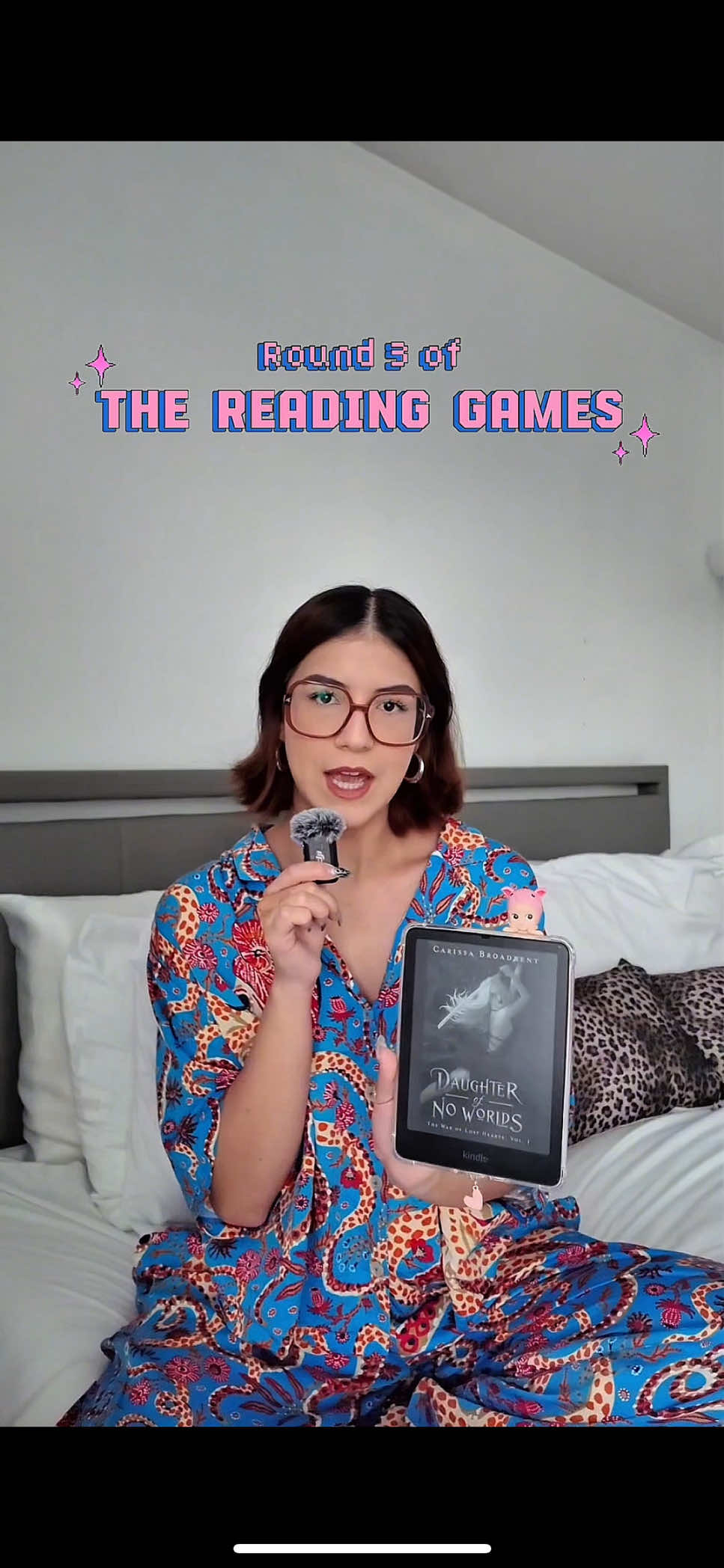 me the whole video😀😯😌🥹😜😱 anyway i’m kinda itching to pick up the next one like immediately…….  #BookTok #readingvlog #bookgoal #readingchallenge #readinggames 