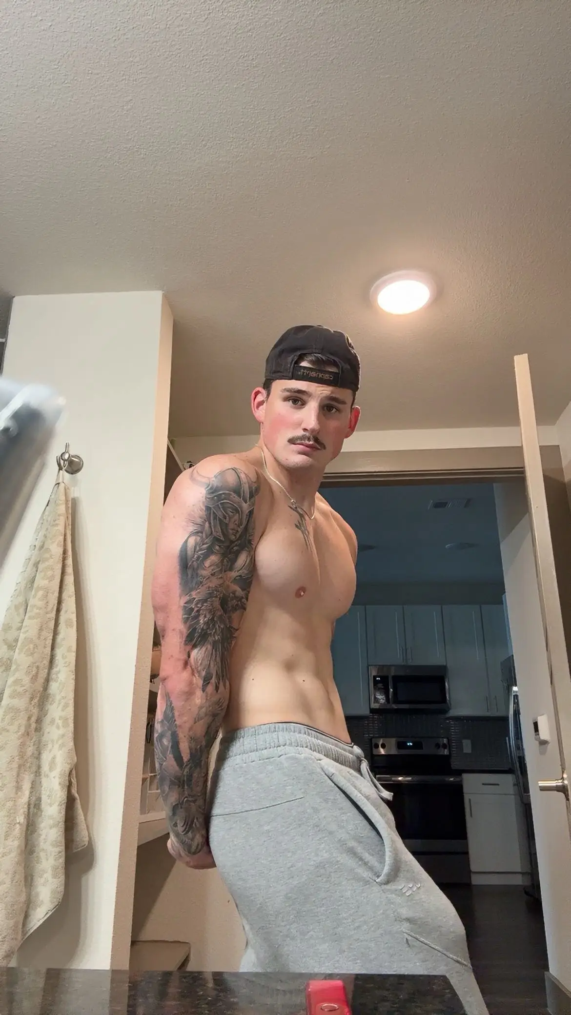 Hey good news my foot is fully fixed according to the doctor so leg day shall return tomorrow and no cat in these pictures we she playing in the closet instead of begging for attention like she’s doing now when I’m typing all of this  #gym #GymTok #Fitness #fyp #viral #pump #muscle 