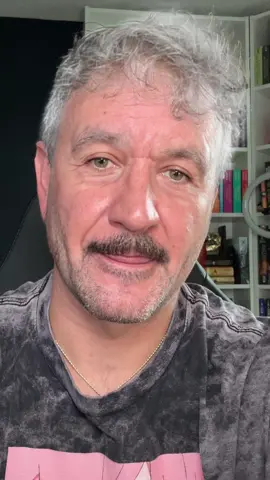 If this trend works at all it’s only because the aged filter makes me look ANCIENT