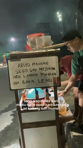 TERIMAKASIH BOLO SOLD OUT !  Redy besuk lagi jam 22:00  Lokasi : KALIWIRU CANDISARI  #nasigorengsemarang #nasigorengviral #nasigorengkampung #segogoreng #nasigorengenak #nasigorengsolaria #fypage #fypシ゚ #storywa #nasgorjadul #migoreng #CapCut #fyppp 