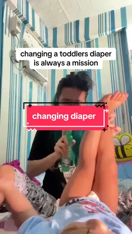 magpapalit lang ng diaper eh magr4r4mbulan pa😂😂 #TinyBudsDiaperChangingSpray #DiaperChangingSpray 