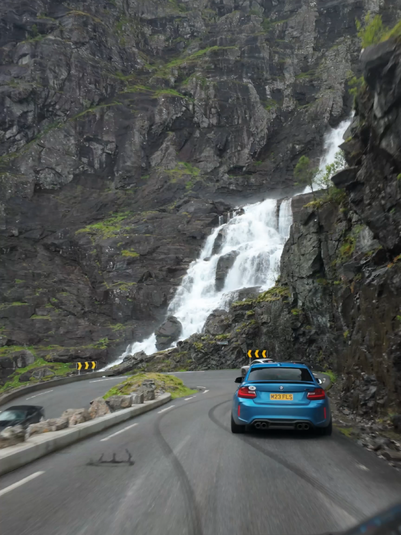 Decending in Norway👀 #convoy #norway #carcommunity #cartiktok #golfr #bmw 