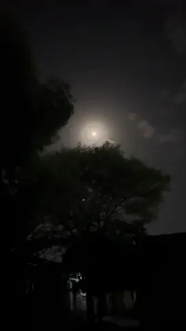 Jawiga iyo heesta ku qumeee 10/10#CapCut #quruxdasomalind #soamlitiktok #somalitiktok #night #somaliland #moon #hargaysa 