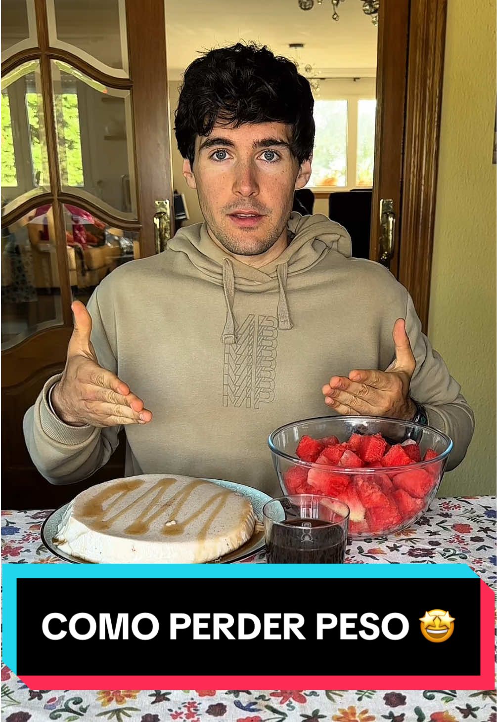 Cómo perder peso rápido comiendo mucho 🤩💪🏼 Este fue uno de mis secretos, en mi pérdida de peso, el comer en abundancia y no pasar hambre 😋 Esto también se conoce como DIETA volumétrica, donde buscas alimentos que sean bajos en calorías y tengan buenos nutrientes y/o proteínas, para hacer el déficit calórico más fácil y poder mantenerlo a largo plazo 📈 Así que ya sabes, comer mucho debe de ser una estrategia que utilices para perder peso y lograr tus objetivos 😉 ##perderpeso##bajardepeso##recetassaludables##recetasfaciles##nutricion