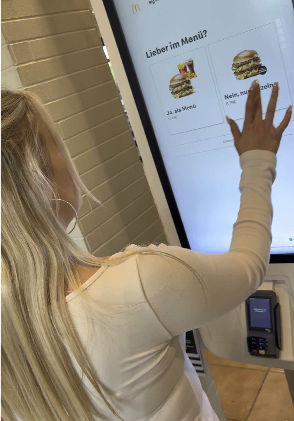 10 Big Mac für meinen Mann 🍔 #mcdonalds #bigmac #essen #food #FoodTok #jelenamann #fyp #fürdich #pfannkuchen #eheleben #familylife 