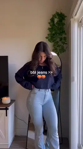 Our jeans don't just move with you,they shape you 💫