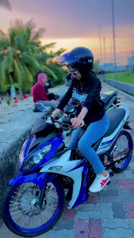 ade manis tak 9/8 kasi letup