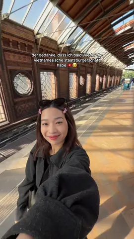 auf dem weg in die vietnamesische botschaft um meinen antrag auf die wiedereinbürgerung abzugeben 😄 drück mir die daumen! #vietnam #staatsbürgerschaft #einbürgerung