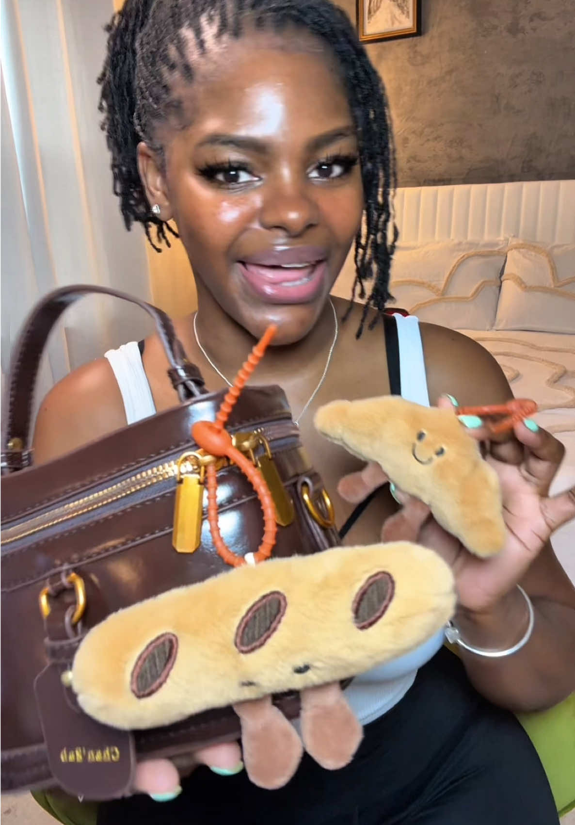A little loaf of cuteness for your bag! 🥐✨ This adorable cartoon bread charm is the perfect mix of cozy, quirky, and kawaii—soft, squishy, and ready to make every day a little sweeter. 🍞💛 #BreadCharm #BagCharm #CuteAccessories #CroissantCharm #KawaiiStyle #BagDecor #CuteBagCharm #GiftForHer #KawaiiAccessories #BaguetteCharm #CuteAndQuirky #BirthdayGiftIdea #SoftCharm #CartoonCharm #AdorableAccessories