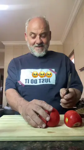 في أهضم من هيك؟ الله يحميك ولا يحرمني منّك💕💕💕