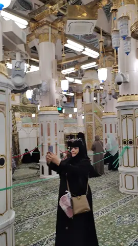 Alhamdulillah SubhanAllah😍🤲🏻#fypシ゚viral #fypage #saudiarabia #pakistan #foryouu #foryoupage #makkah #madinah #foryou #fypageシ #trending #viral #fypp #lines #2m 