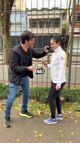 Valendo R$100,00! Posso fazer a tatuagem que eu quiser em você?