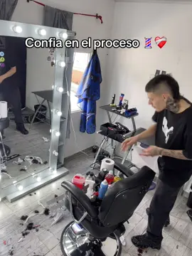 Confiar lo es todo 💈❤️‍🩹 #fyp #larata #barber #💈 #autocorte 